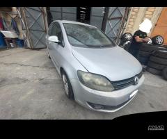 Ricambi Volkswagen Golf Plus 1.6 benz del 2009 - 2