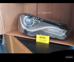 faro anteriore dx audi A1