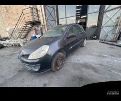 Ricambi Renault Clio 1.2 benz 16V 75cv del 2006