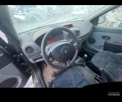 Ricambi Renault Clio 1.2 benz 16V 75cv del 2006