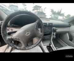 Ricambi Mercedes-Benz C270 2.7 CDI 170cv del 2003 - 4