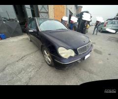 Ricambi Mercedes-Benz C270 2.7 CDI 170cv del 2003 - 14