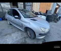 Ricambi Peugeot 206 1.4 HDi 70cv del 2005