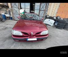 Ricambi Renault Megane 1.6 benz 75cv del 1997 - 1