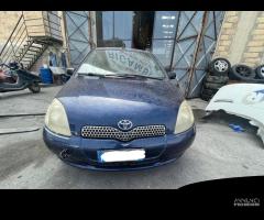 Ricambi Toyota Yaris 1.0 benz 16V 68cv del 2002