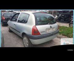 Ricambi Usati RENAULT CLIO 2a Serie 2001