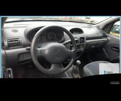 Ricambi Usati RENAULT CLIO 2a Serie 2001