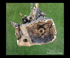 CAMBIO MANUALE COMPLETO RENAULT Modus 1a Serie D4F