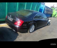 Mercedes bens s 642930 2011 w221 per ricambi