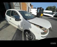 Ricambi Fiat Punto 1.9 JTD 80cv del 2002 - 8