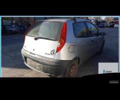 Ricambi Usati FIAT PUNTO (1N/1P) 2000 - 4