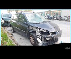 Ricambi Usati RENAULT SCENIC 2a Serie 2006