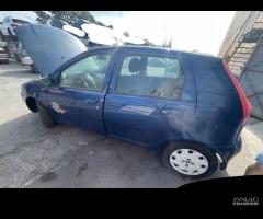 Ricambi Fiat Punto 1.2 benz 60cv del 2001