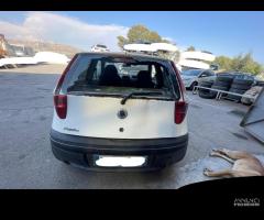 Ricambi Fiat Punto 1.3 MTJ 16V 69cv del 2006 - 17