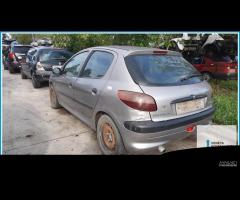 Ricambi Usati PEUGEOT 206 2001