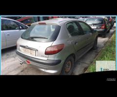 Ricambi Usati PEUGEOT 206 2001