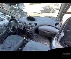 Ricambi Toyota Yaris 1.4 D-4D 75cv del 2005 - 14