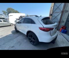 Ricambi Infiniti QX70 3.0D 238cv del 2015 - 25