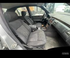 Ricambi Mercedes-Benz E300 diesel 136cv del 1996 - 14