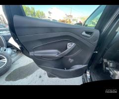 Ricambi Ford Kuga 2.0 TDCI 4x4 140cv del 2015 - 7