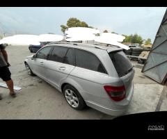 Ricambi Mercedes-Benz C220 CDI 170cv del 2010 - 22