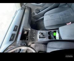 Ricambi Volkswagen Passat 1.9 TDI 105cv del 2006 - 13