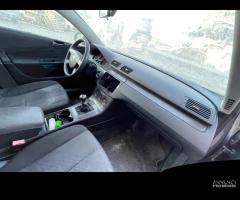 Ricambi Volkswagen Passat 1.9 TDI 105cv del 2006 - 15