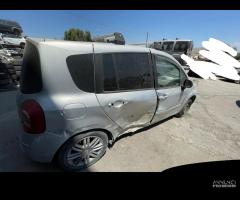 Ricambi Renault Grand Modus 1.5 dCi 86cv del 2008 - 12