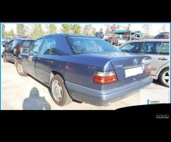 Ricambi Usati MERCEDES-BENZ Classe E (124) 1994