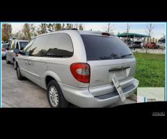 Ricambi Usati CHRYSLER VOYAGER/GRAND VOYAGER 2004