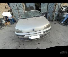 Ricambi Fiat Punto 1.2 benz 16v 80cv del 2002