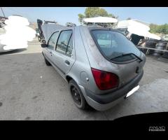 Ricambi Ford Fiesta 1.2 benz 16v 75cv del 2001 - 11