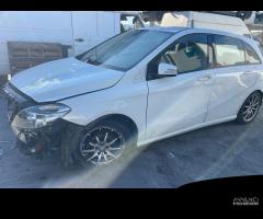 Ricambi Mercedes-Benz B180 1.8 diesel del 2013 - 6