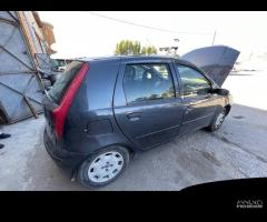 Ricambi Fiat Punto 1.2 benz 60cv del 2001 - 21