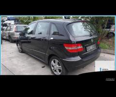 Ricambi Usati MERCEDES-BENZ Classe B (T245) 2006