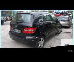 Ricambi Usati MERCEDES-BENZ Classe B (T245) 2006