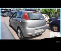 Ricambi Usati FIAT GRANDE PUNTO (2Y) 2006