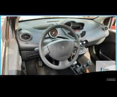 Ricambi Usati RENAULT TWINGO 2a Serie 2009