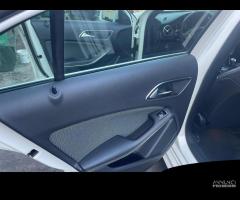 Ricambi Mercedes-Benz A180 1.5 CDI 109cv del 2017 - 9