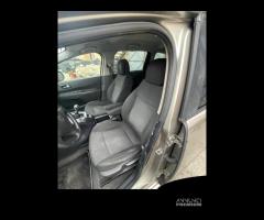 Ricambi Peugeot 5008 2.0 HDi 150cv del 2011