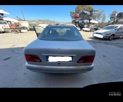 Ricambi Mercedes-Benz E 220 CDI 125cv del 1999 - 15