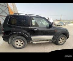 Ricambi Mitsubishi Pajero GLS 3.2 DI-D del 2006