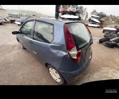 Ricambi Fiat Punto 1.3 MTJ 75cv del 2004