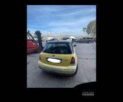 Ricambi Mini Cooper 1.6 benz 116cv del 2002