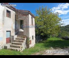 Casa rustica a serra san quirico