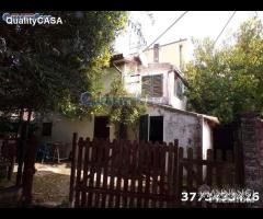 Casa a schiera con giardino a montemarciano