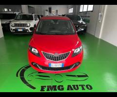 Lancia Ypsilon 1.0 FireFly 5 porte S&S Hybrid Silv