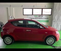 Lancia Ypsilon 1.0 FireFly 5 porte S&S Hybrid Silv