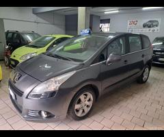 Peugeot 5008 1.6 HDi 112CV 2010 unico prop 7 posti - 9