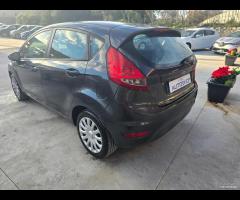 Ford Fiesta 1.4 TDCi 5p. Ghia - 6